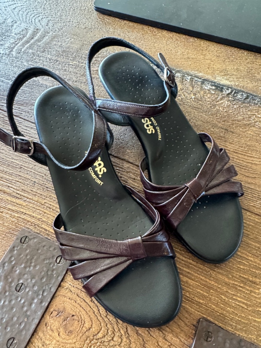 SAS Women's Dark Brown Leather Slingback Sandals